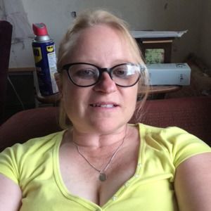 Meet your Posher, Lori